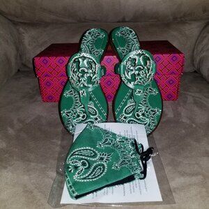 Tory Burch Print Green Bandana Print Miller Sandals w/Matching Face Mask 7.5